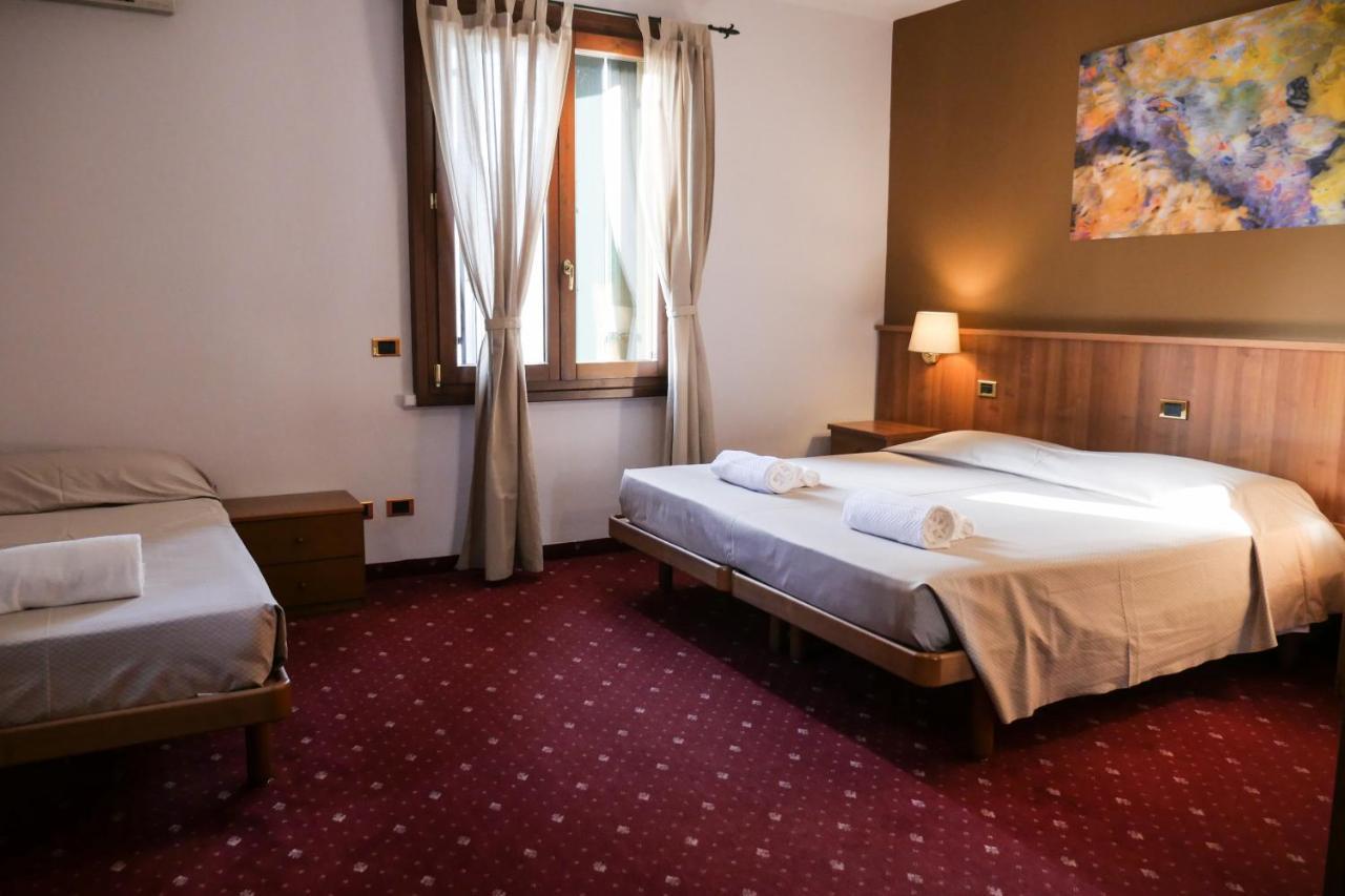 Villanova Hotel San Bonifacio Esterno foto