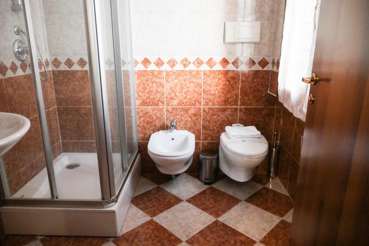 Villanova Hotel San Bonifacio Esterno foto